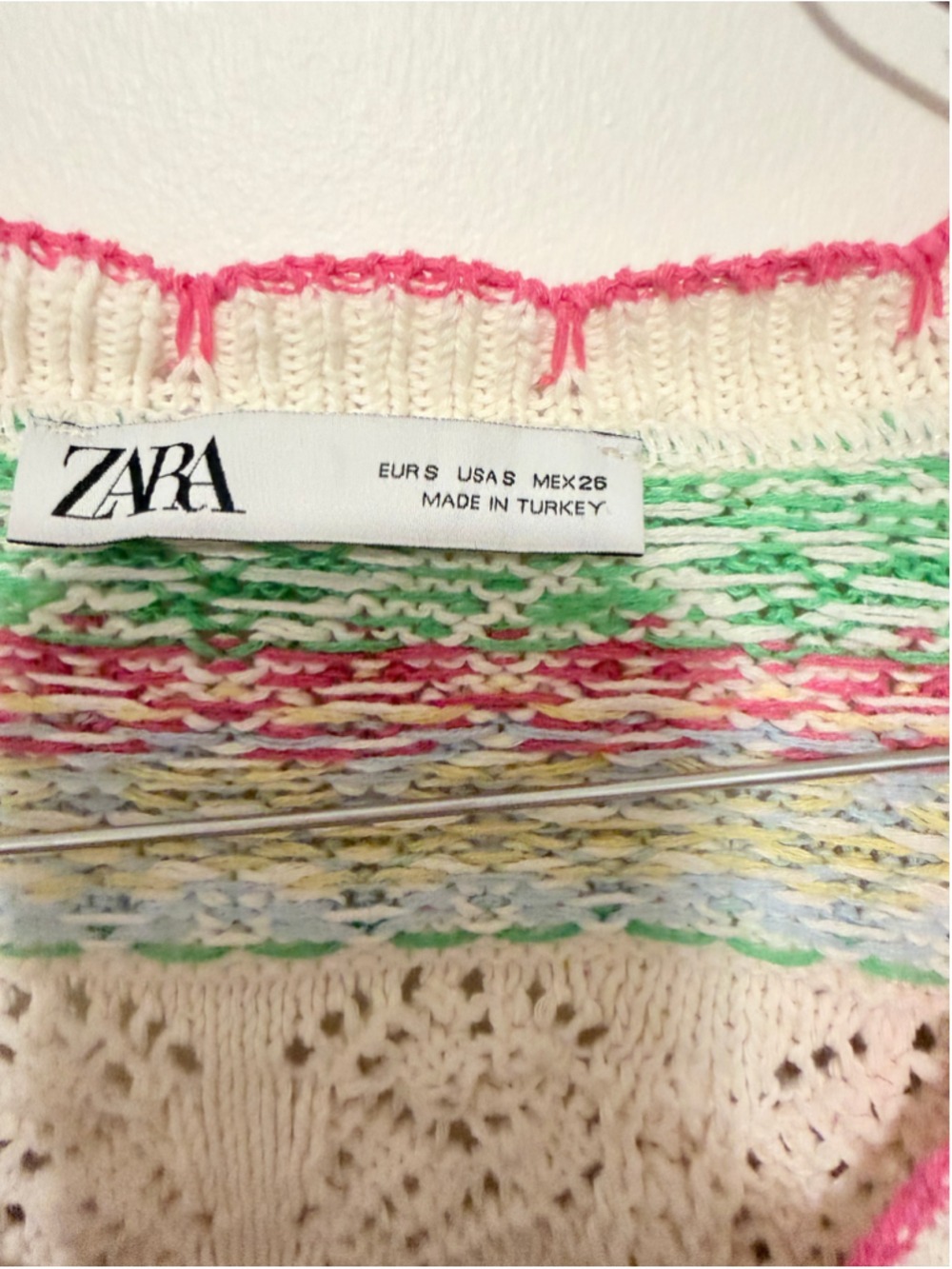 ZARA Women’s Fair Isle Floral Knit Cropped Cardigan Sweater Size S Boho Cottage - Picture 4 of 5